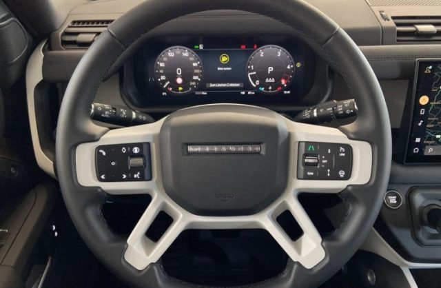LAND ROVER Defender usata, con Controllo trazione