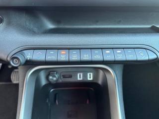 JEEP Avenger usata, con Fari LED