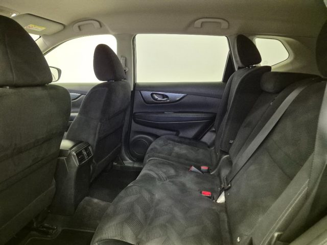 NISSAN X-Trail usata, con Sensori di parcheggio anteriori