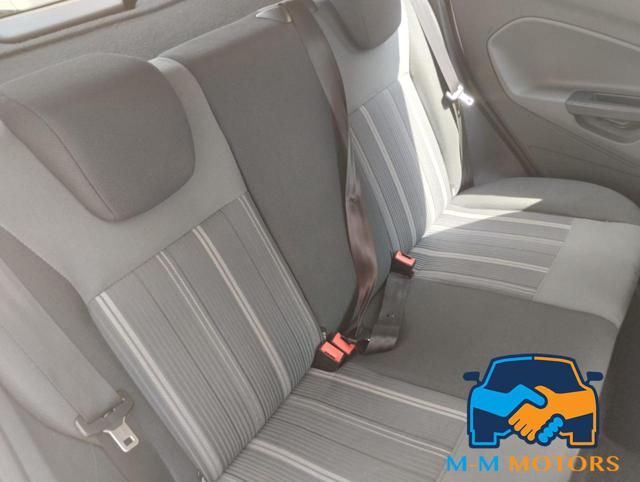 FORD Fiesta usata, con Specchietti laterali elettrici