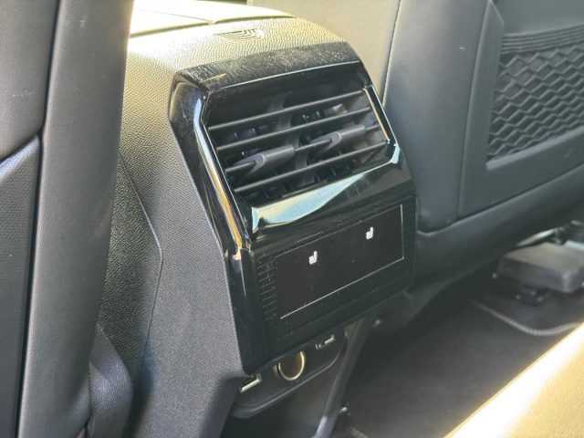 PEUGEOT 3008 usata, con USB