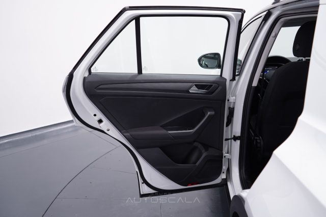 VOLKSWAGEN T-Roc usata, con Airbag testa