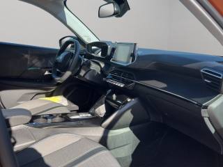 PEUGEOT 2008 usata, con Controllo trazione