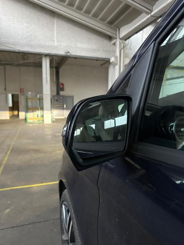 MERCEDES-BENZ V 250 usata, con Bracciolo