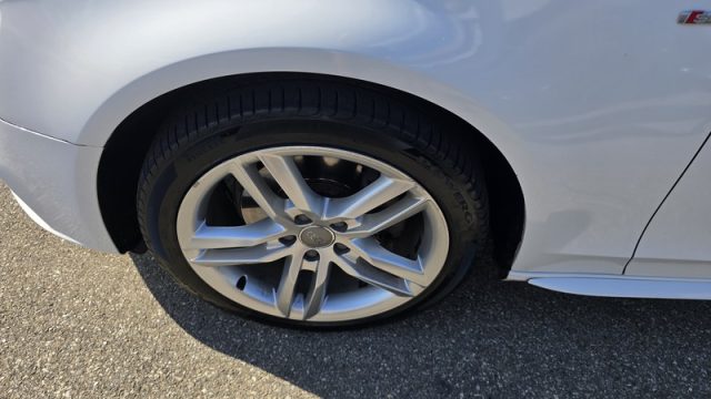 AUDI A4 usata, con Autoradio