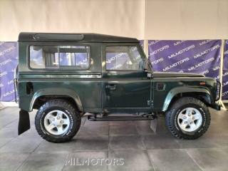 LAND ROVER Defender usata 4