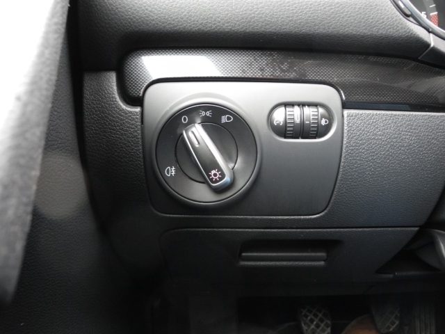 VOLKSWAGEN Golf usata, con Supporto lombare