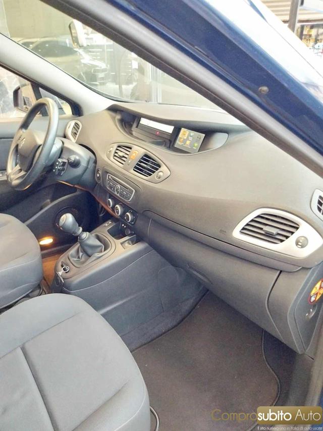 RENAULT Scenic usata 25