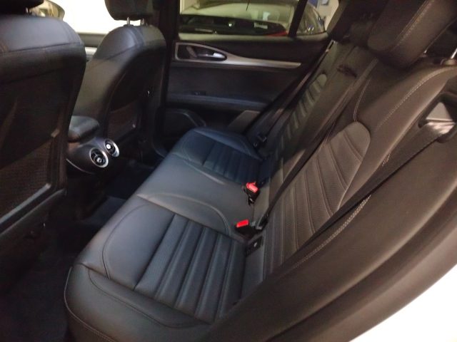 ALFA ROMEO Stelvio usata, con Regolazione elettrica sedili