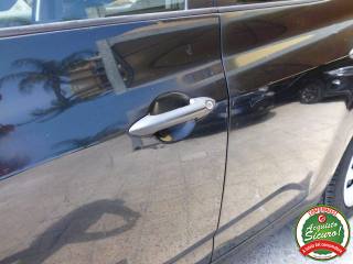 KIA Venga usata, con Airbag testa