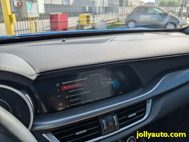 ALFA ROMEO Stelvio usata, con Volante in pelle
