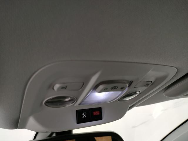 PEUGEOT 2008 usata, con Controllo trazione