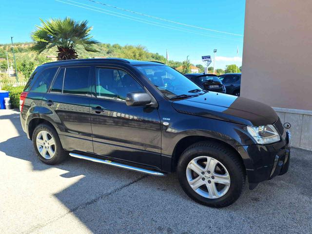 SUZUKI Grand Vitara usata, con Autoradio