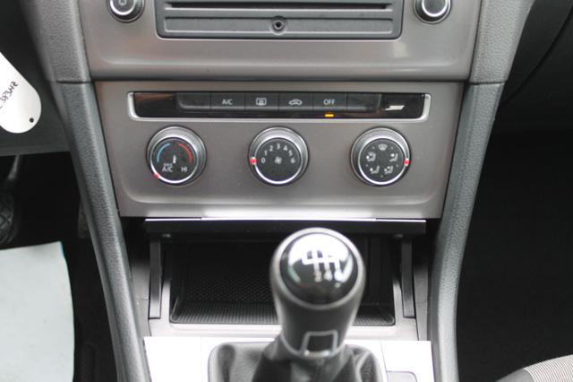 VOLKSWAGEN Golf Variant usata, con MP3