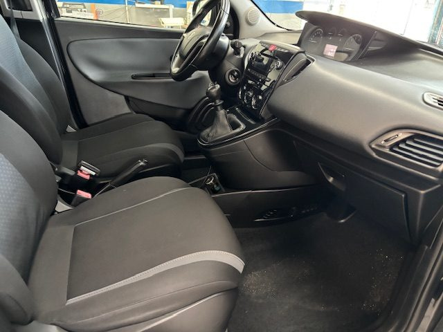 LANCIA Ypsilon usata, con Controllo trazione