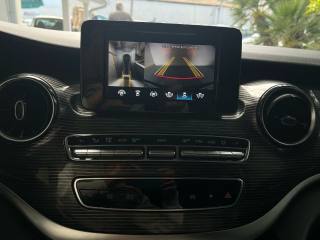 MERCEDES-BENZ V 250 usata, con Autoradio digitale