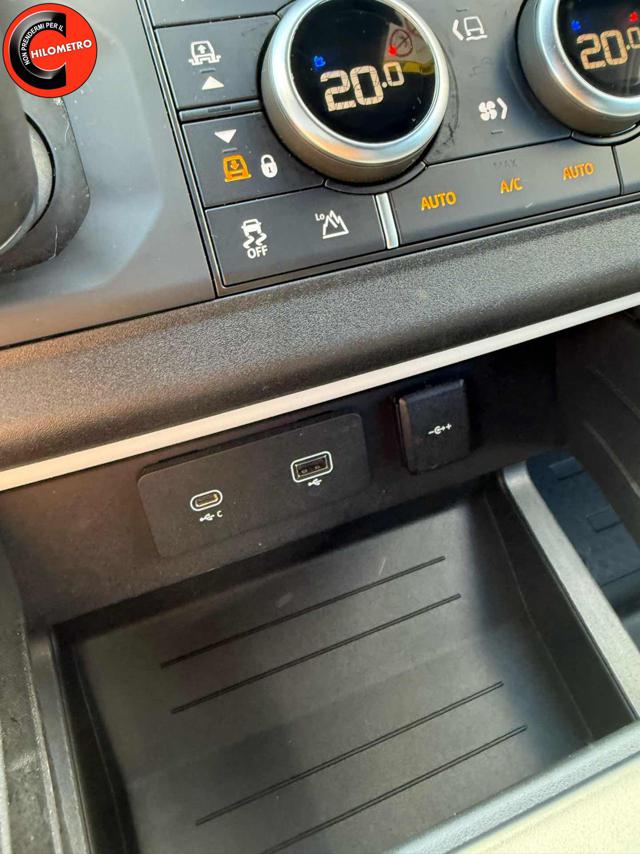LAND ROVER Defender usata 20