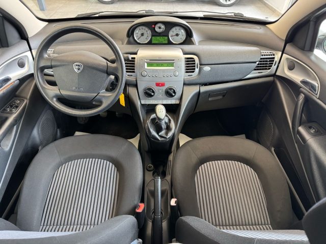 LANCIA Ypsilon usata, con Lettore CD