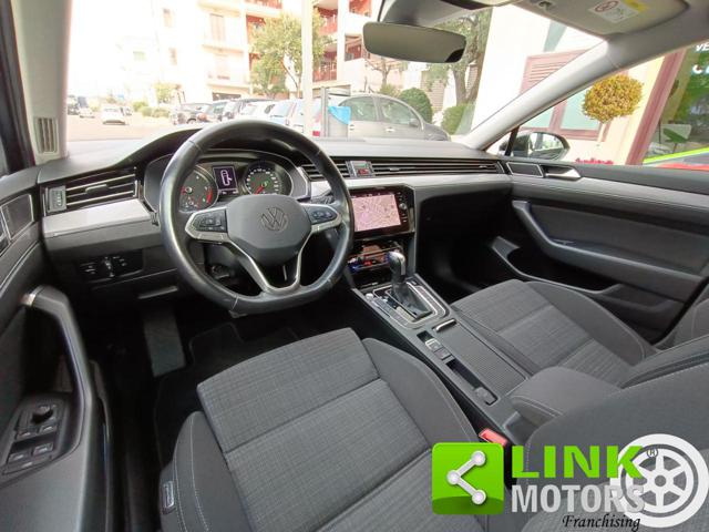 VOLKSWAGEN Passat Variant usata, con Hill holder