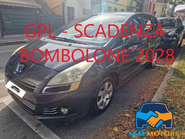 2010 PEUGEOT 5008