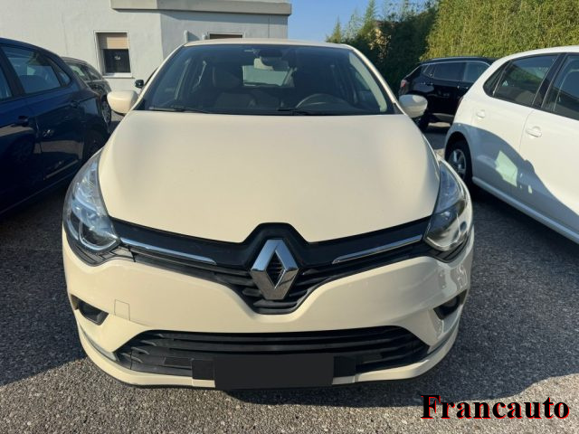 RENAULT Clio usata, con Airbag