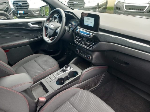 FORD Kuga usata, con Bracciolo