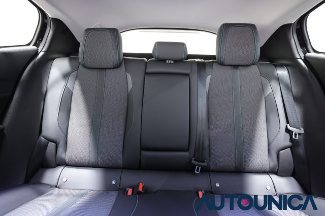 PEUGEOT 408 usata, con Sensore di luce