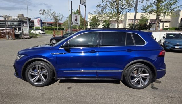 VOLKSWAGEN Tiguan usata, con Airbag laterali