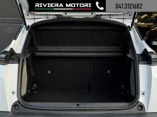 PEUGEOT 2008 usata, con Controllo automatico clima