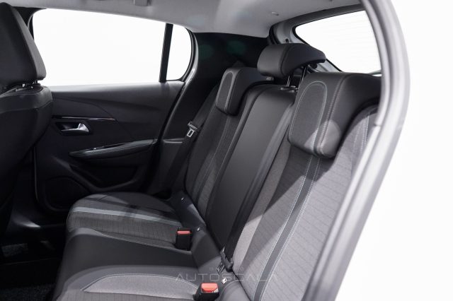 PEUGEOT 208 usata, con USB