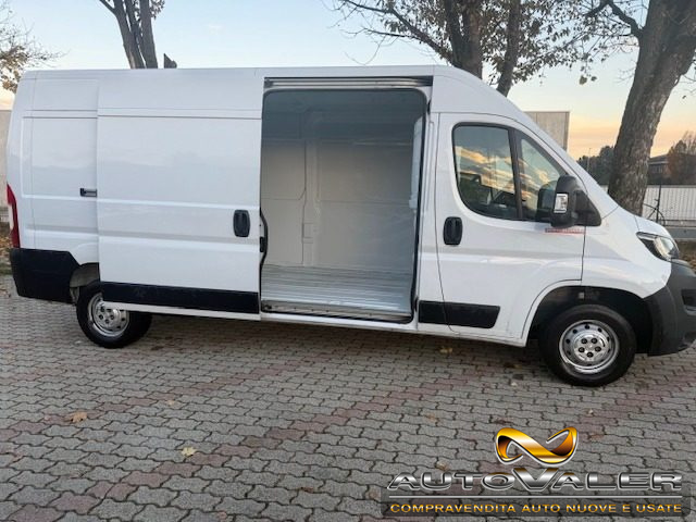 PEUGEOT Boxer usata, con Airbag