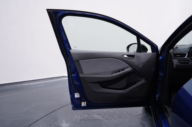RENAULT Clio usata, con Climatizzatore