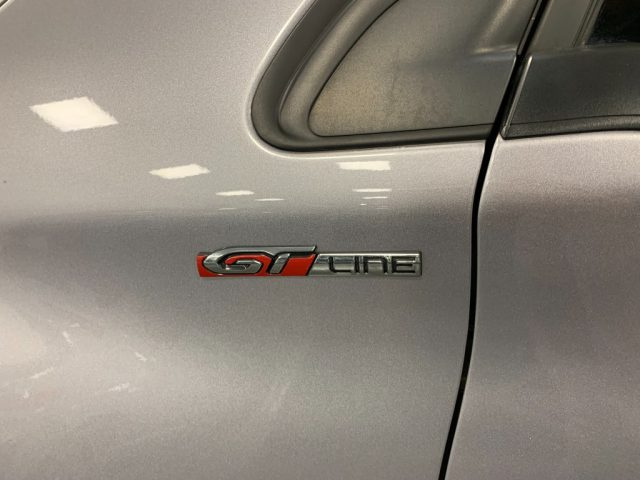 PEUGEOT 2008 usata, con Autoradio digitale