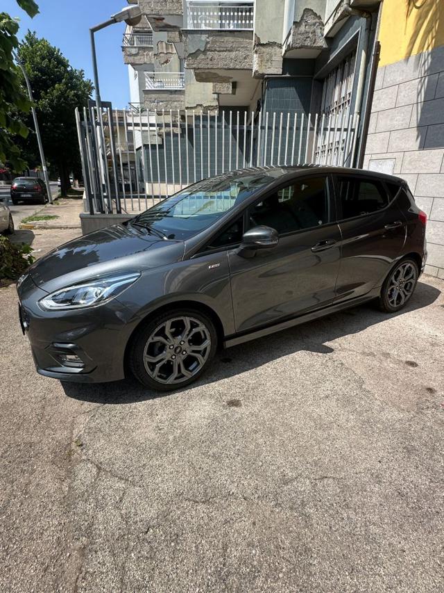 FORD Fiesta usata, con Alzacristalli elettrici