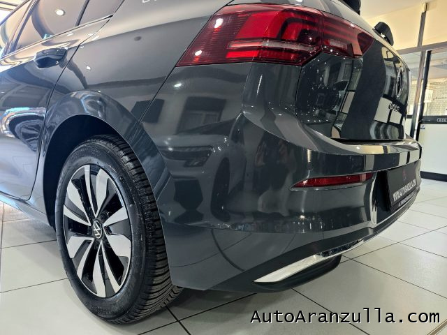 VOLKSWAGEN Golf usata, con Leve al volante