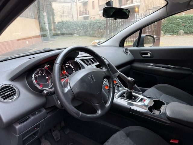 PEUGEOT 3008 usata, con Bracciolo