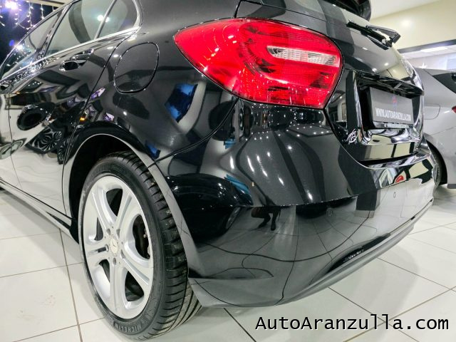 MERCEDES-BENZ A 200 usata, con Specchietti laterali elettrici