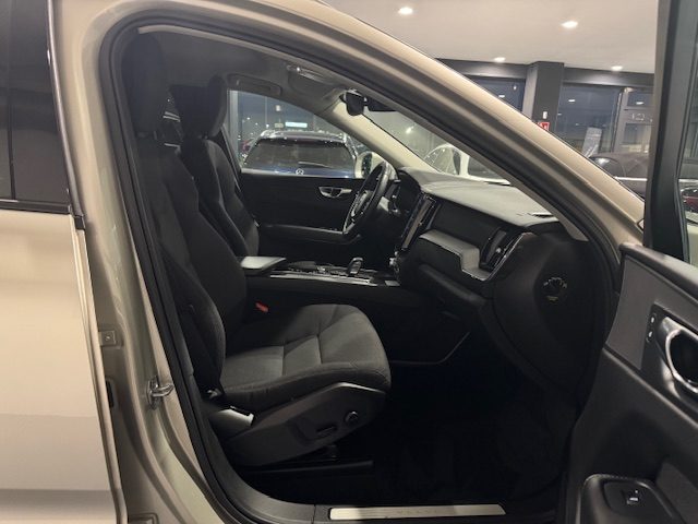 VOLVO XC60 usata, con Volante in pelle