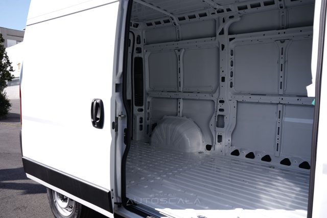 PEUGEOT Boxer usata 23