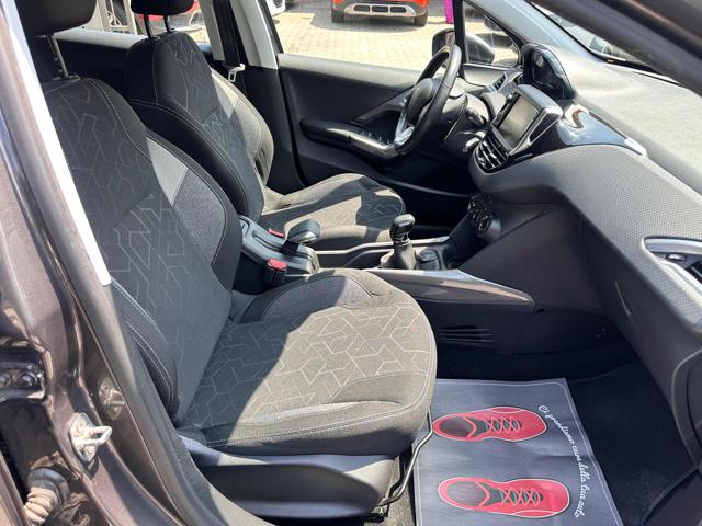 PEUGEOT 2008 usata, con Cruise Control