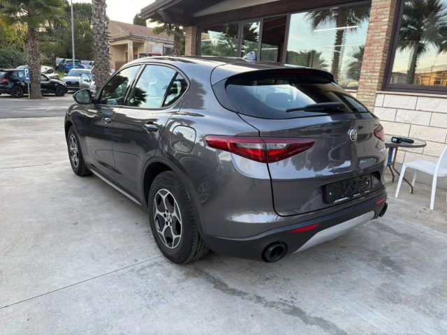 ALFA ROMEO Stelvio usata, con Alzacristalli elettrici