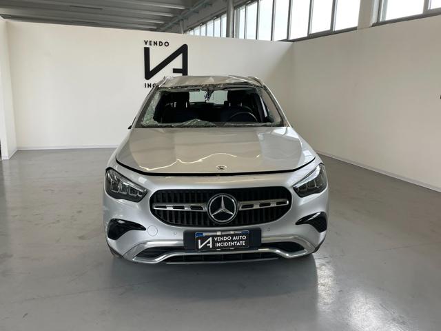 MERCEDES-BENZ GLA 250 usata, con Airbag
