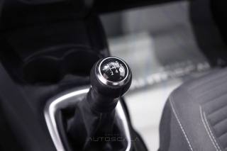 TOYOTA Yaris usata, con Touch screen
