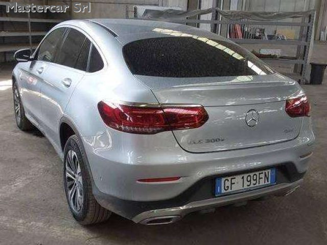 MERCEDES-BENZ GLC 300 usata, con Sedili riscaldati
