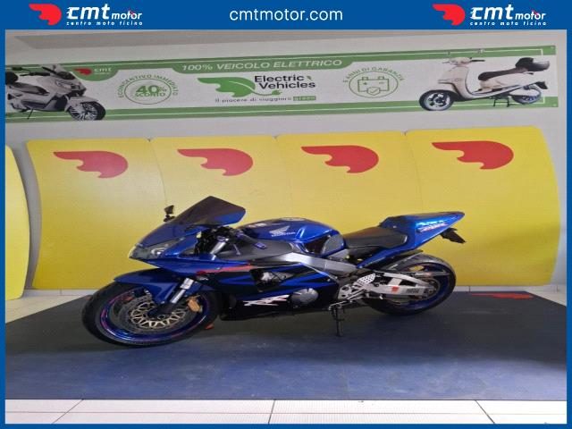 HONDA CBR 900 RR usata 3