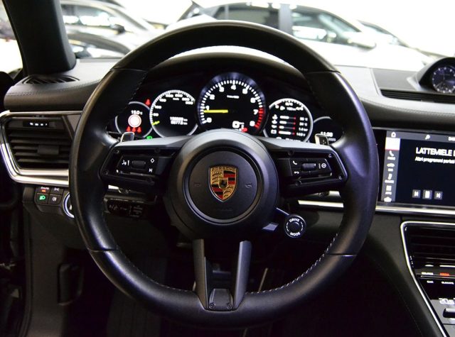 PORSCHE Panamera usata, con Cronologia tagliandi