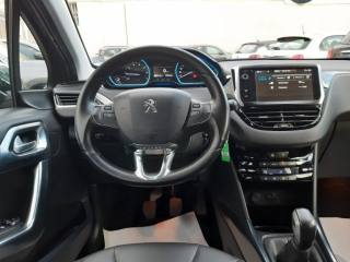 PEUGEOT 2008 usata, con Autoradio