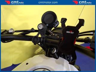 YAMAHA XSR 700 usata 5
