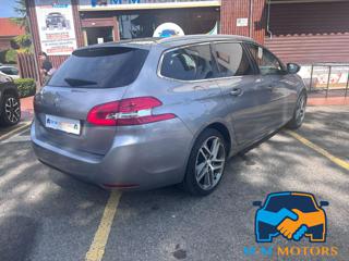 PEUGEOT 308 usata, con Autoradio