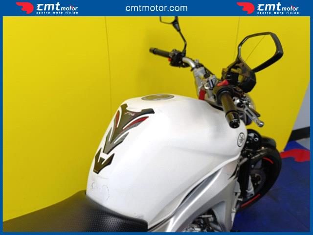 YAMAHA FZ6 usata 9